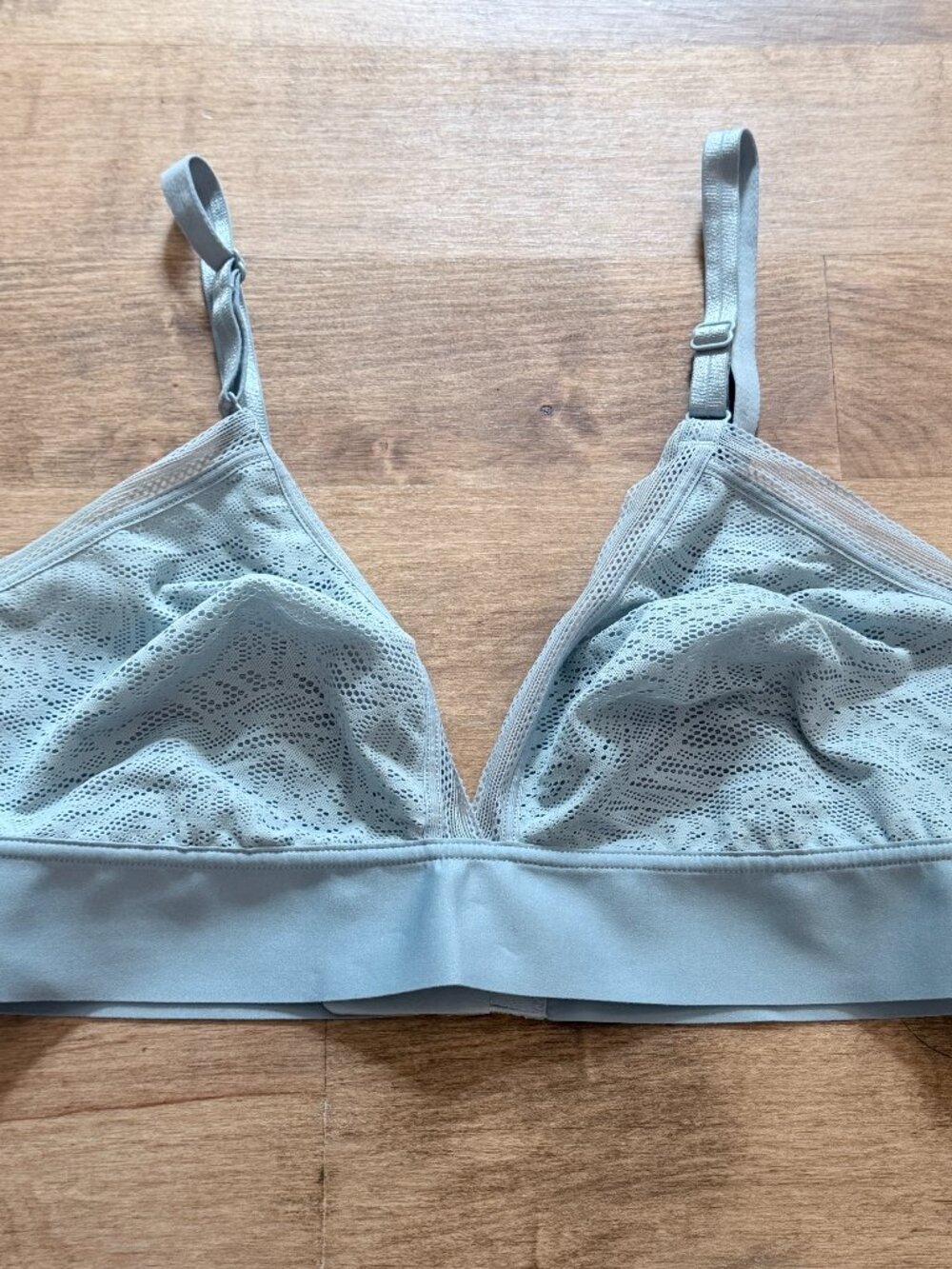 Soma Lace triangle soft bra, Size large
